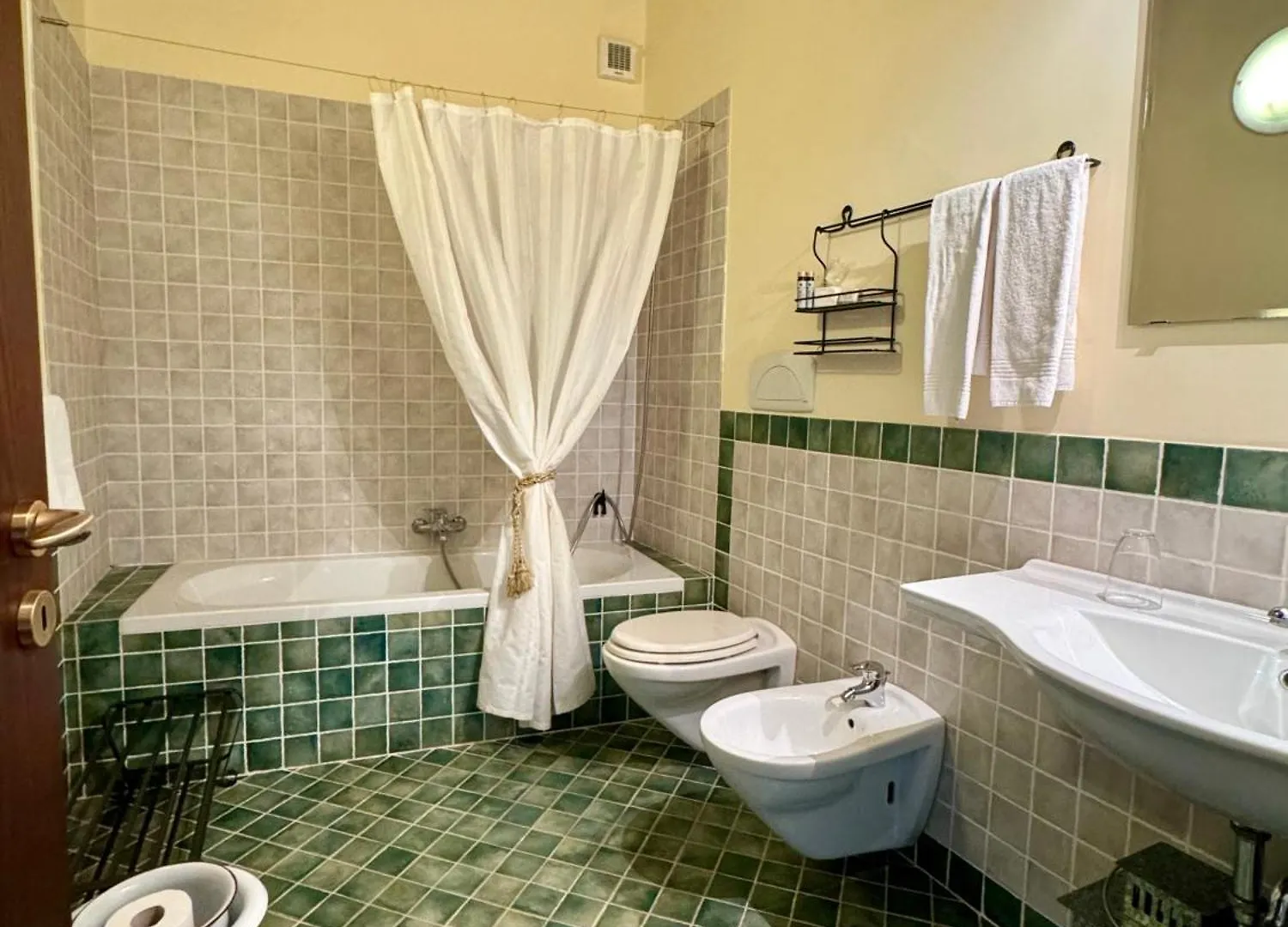 Tenuta Aguglia Noto 3*,  İtalya